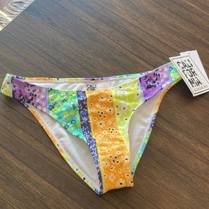 NWT California sunshine bikini bottoms
